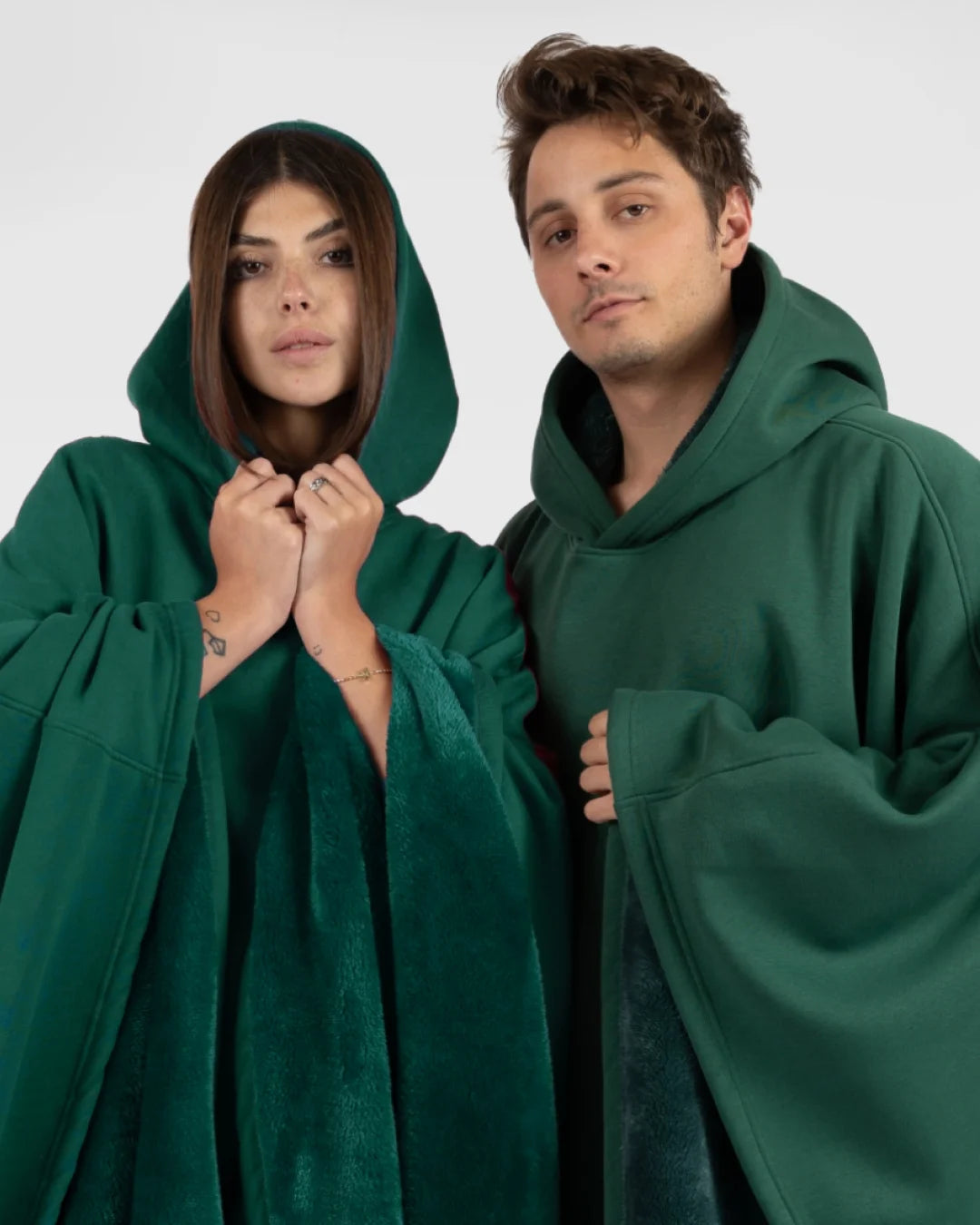 AURA - Coperta con cappuccio